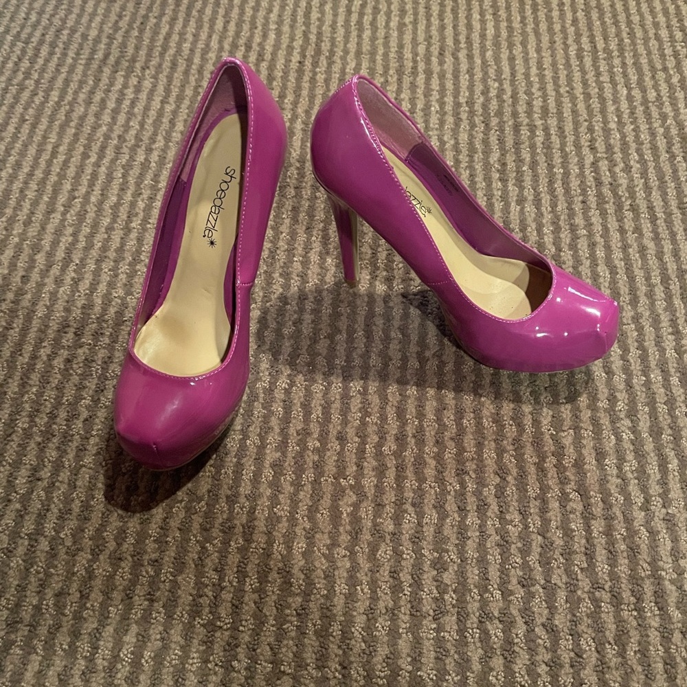 Purple heels size 7